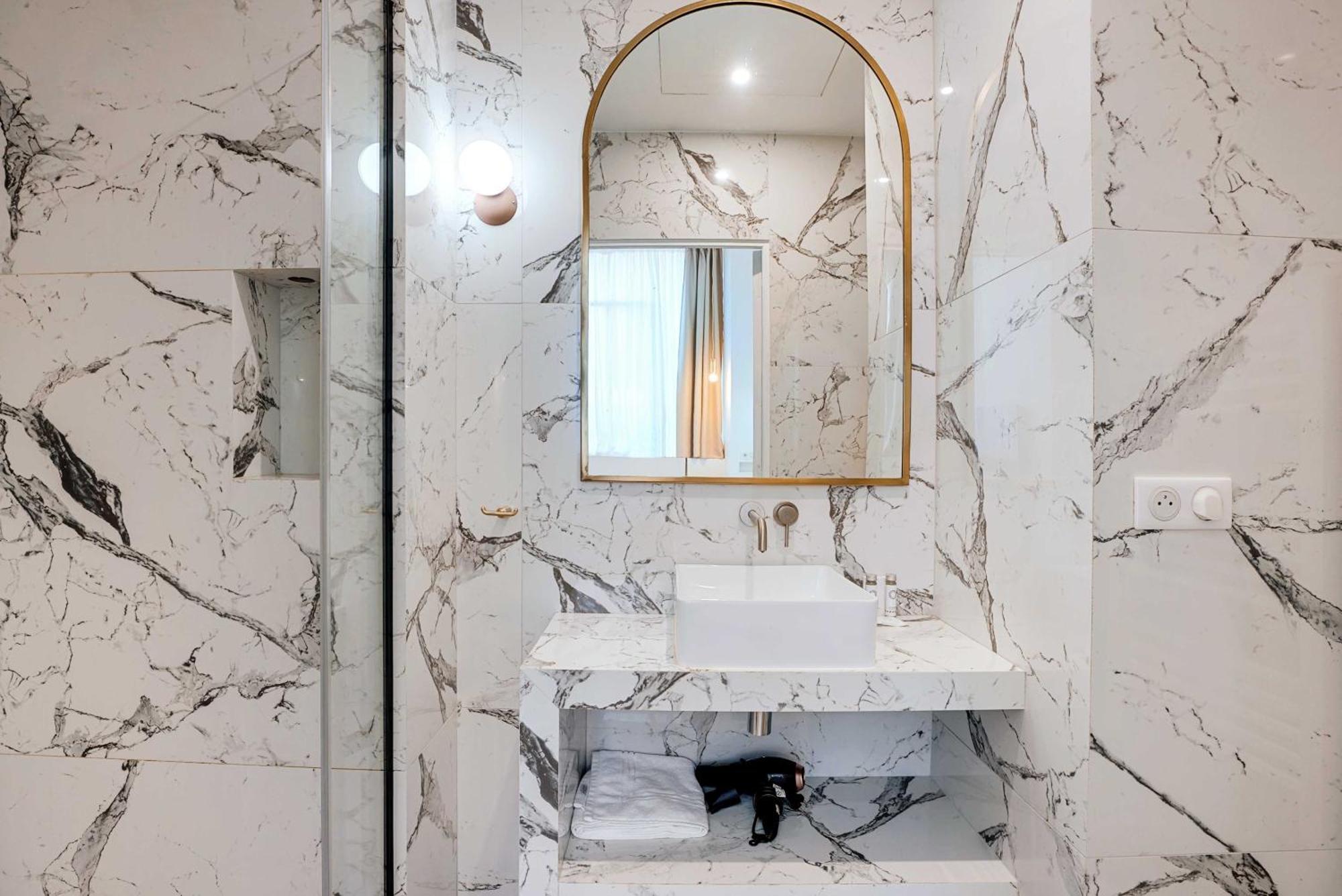 Charming 2br - 8p With Ac - Galerie Lafayette * Parijs